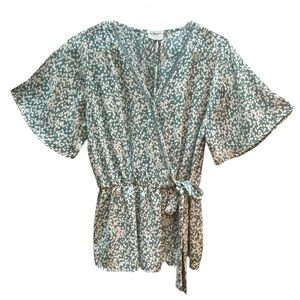 Sienna Sky Faux Wrap Flutter Sleeve Blouse Women's Size Large